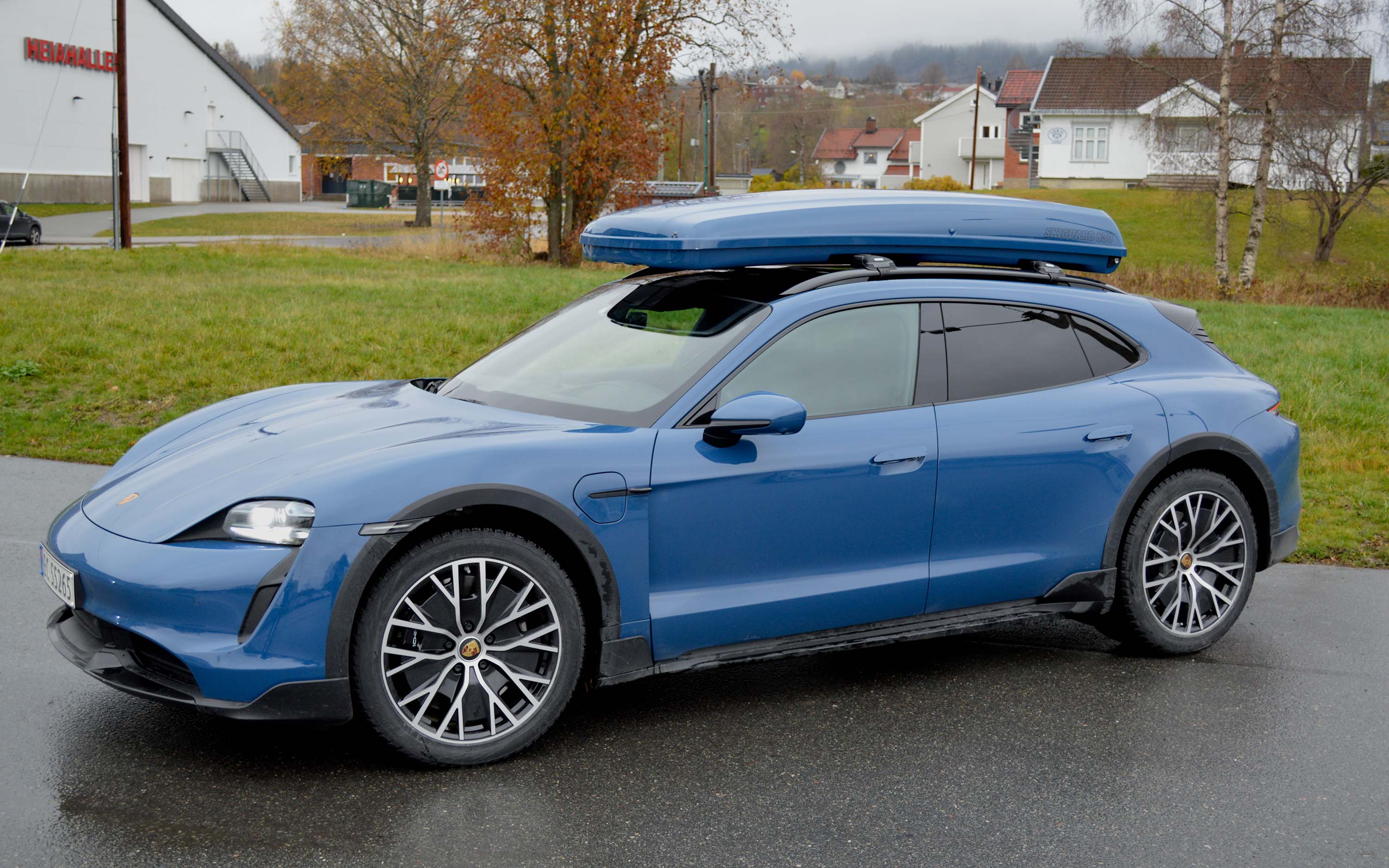 Porsche Taycan Cross Turismo with color matched Skiguard 830 Sport